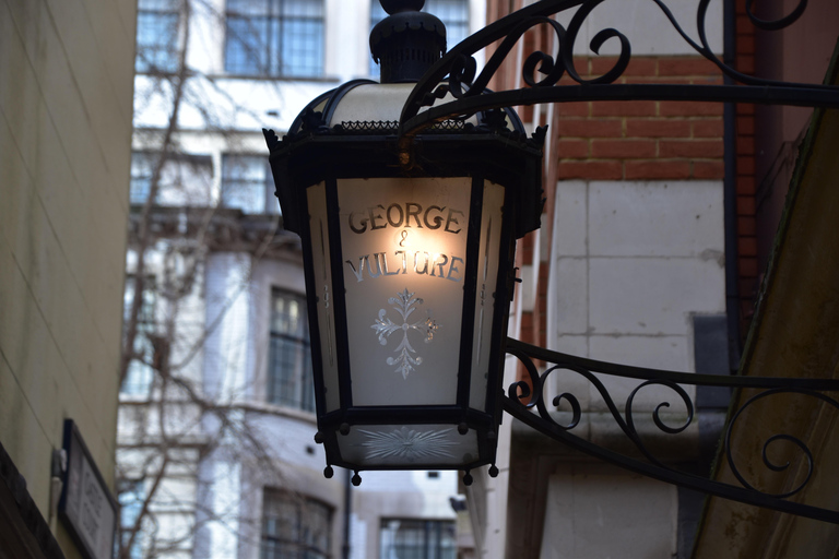 London: Charles Dickens' A Christmas Carol Walking Tour