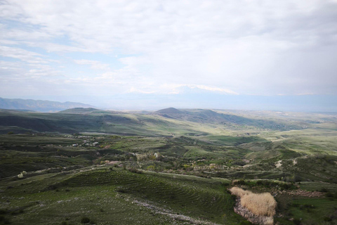 Tbilisi: Private Ride to Yerevan with Wine Tasting