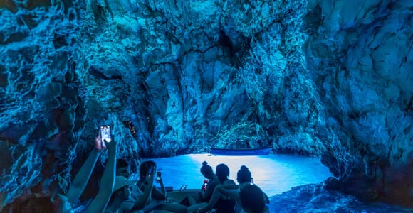 Split oder Trogir: Blaue Höhle, Vis und Hvar mit dem Schnellboot