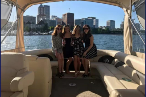Portland: Private Pontoon Cruise on the Willamette River