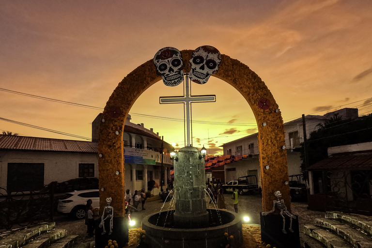 Huatulco: Zapotec Animas Nighttime Experience of the Day of the Dead.