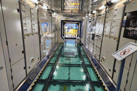 Seattle: Boeing Factory Tour and Future of Flight