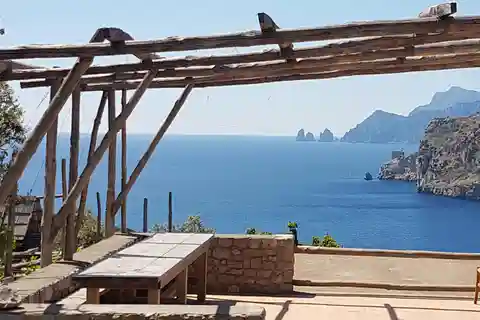 Sorrento: Natürliche Bucht von Ieranto Tour mit Trekking Guide