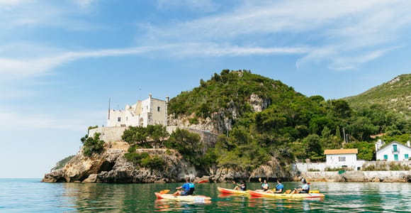 Lisbon: Kayak Tour Arrábida Natural Park, Setubal, Sesimbra