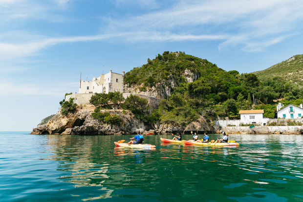 Lisbona: Tour in kayak Parco Naturale Arrábida, Setubal, Sesimbra
