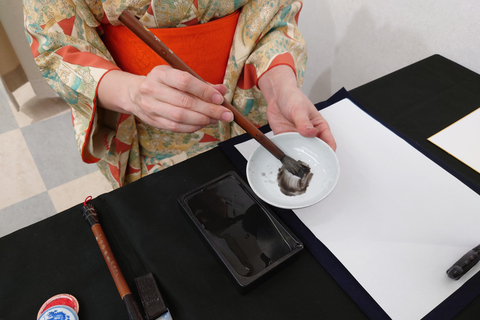 Kyoto: Sumi Ink and Brush Calligraphy Experience
