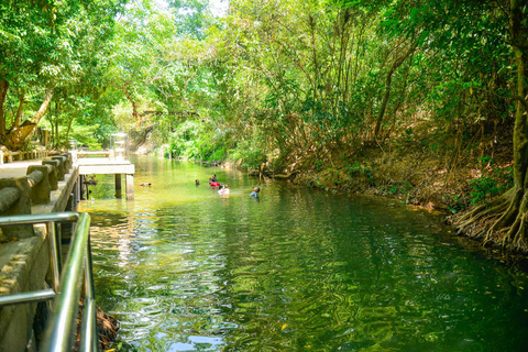 Krabi privéontsnapping: Emerald Pool, warmwaterbronnen & tijgergrotBestelwagen