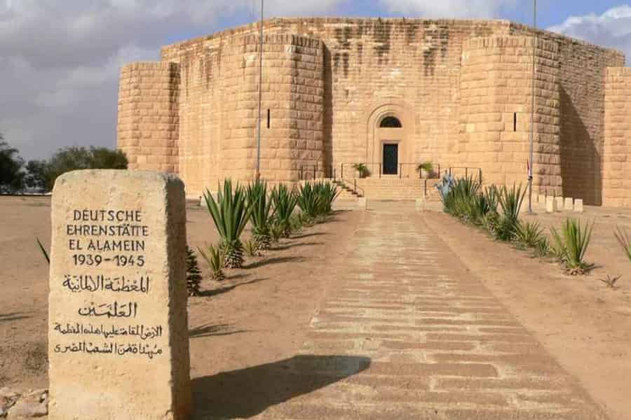 El Alamein WW2-sites met lunch, gids en transfers.