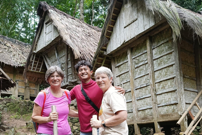 Von Jakarta aus: Tagestour zum Baduy-Stamm mit Mittagessen