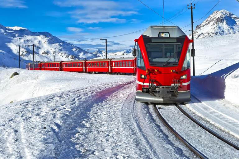 Von Mailand: Bernina-Express, Schweizer Alpen &amp; St. Moritz – TagestourST. MORITZ – TIRANO (STANDARDZUG MIT ÖFFNENDEN FENSTERN)