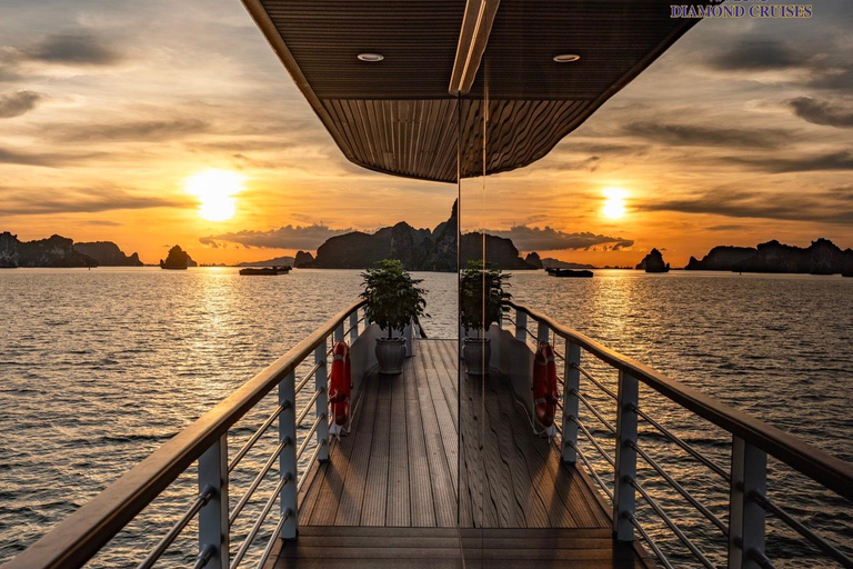 Hanoi : Best 5-Star Ha Long 1 Day Tour avec transfert en limousineVisite de Ha Long