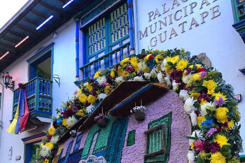 Desde Medellín: Tour Privado al Peñol y Represa de Guatapé