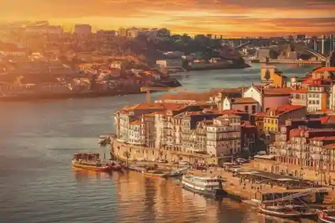OPORTO: 2H30 - SUNSET TOUR PORTO