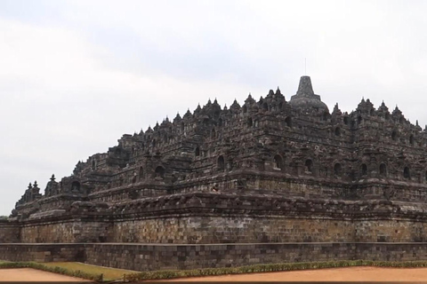 Borobudur-Prambanan-Getek: Sunset Triple Tour Experience