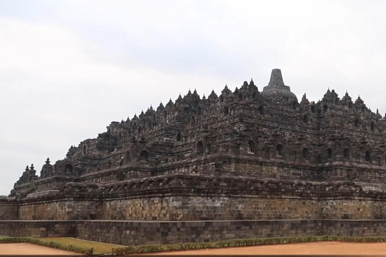 Borobudur-Prambanan-Getek: Sunset Triple Tour Experience