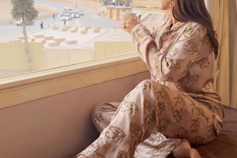 Pyramides, Sakkara et Memphis - Visite privée avec déjeunerVisite privée avec guide, transfert et déjeuner, à l&#039;exclusion des droits d&#039;entrée.