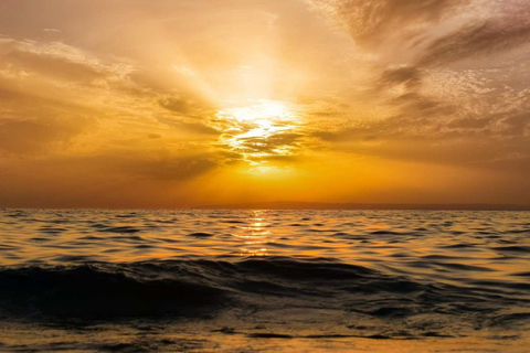 Jávea: crociera al tramonto di 90 minuti con bicchiere di Cava