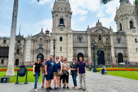 Lima : visite de la ville, dîner et circuit de l'eau MaigcLima : Tour de ville + Circuit de l'eau de Maigc