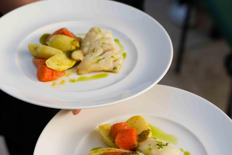 Santorini Wine Tasting & Premium Lunch at AwardWinningWinery