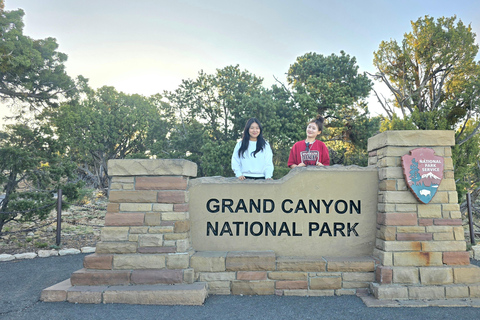 From Los Angeles: 2-Day Grand Canyon & Joshua Tree Tour