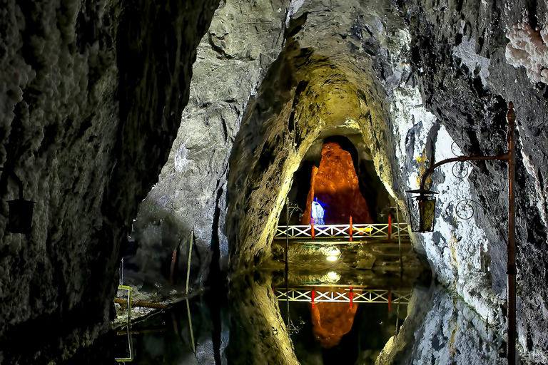 Bucarest : mine de sel de Slanic et visite citadine avec prise en charge à l'hôtelVoyage en minivan