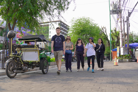 Colonial Heritage Walking Tour: Tugu Jogja to Kilometer Zero