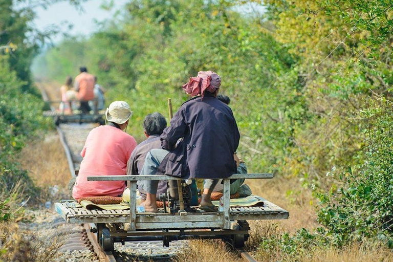 Siem Reap: Battambang Day Trip with Bamboo Train Ride