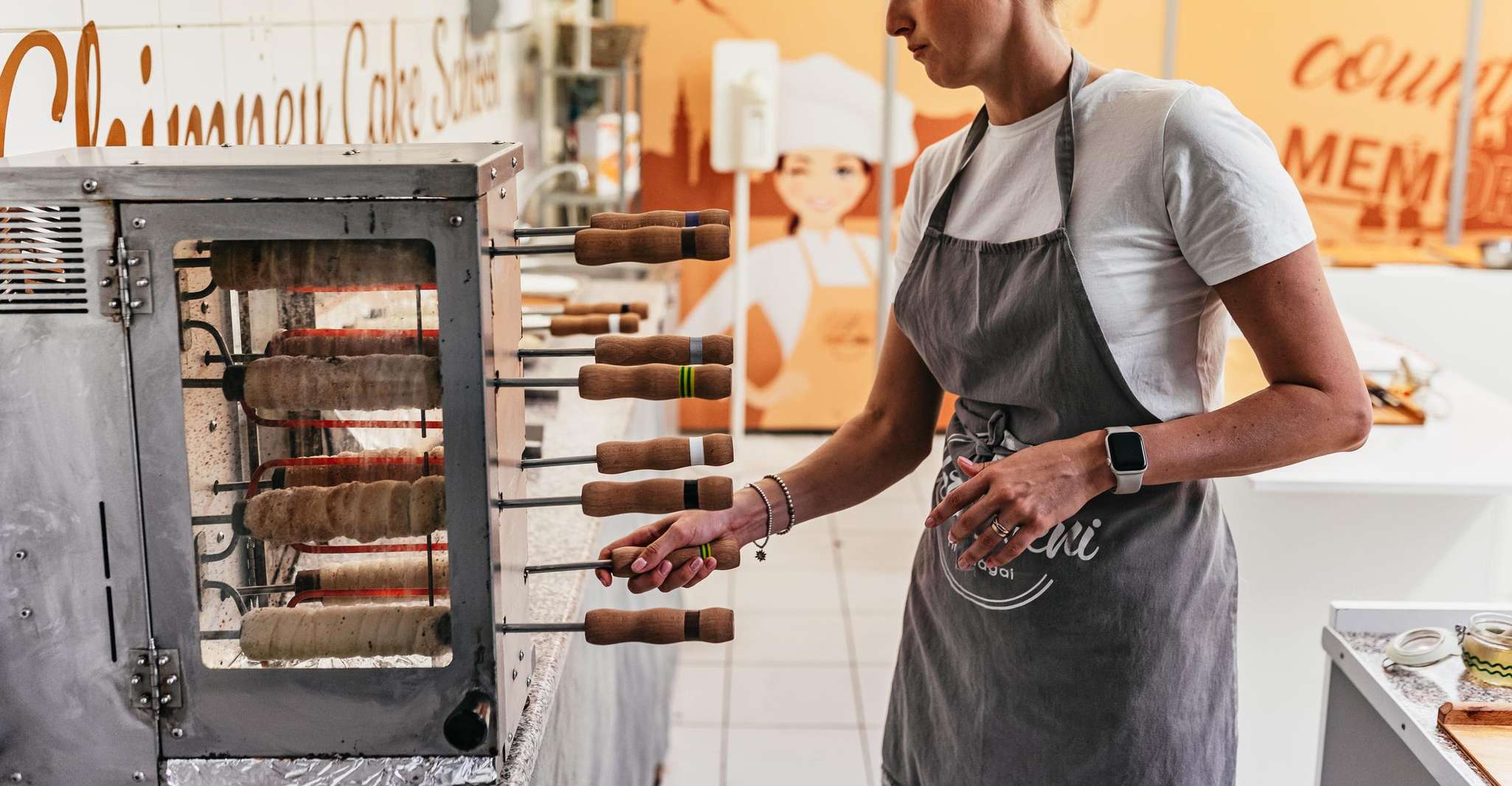 Budapest: Hungarian Chimney Cake Workshop in the City Center photo 12