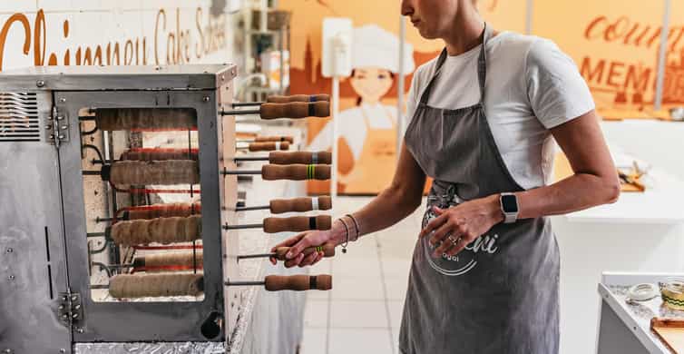 Budapest: Hungarian Chimney Cake Workshop in the City Center photo 12