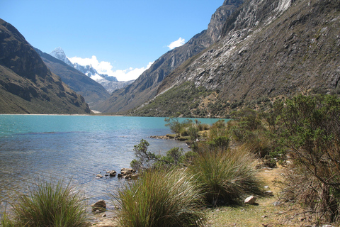 Huaraz: Tour guiado de 4 dias pelo Trekking Santa Cruz