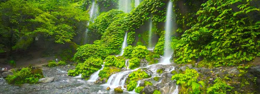 Lombok : Benang Stokal, Benang Kelambu, Culture et Plage