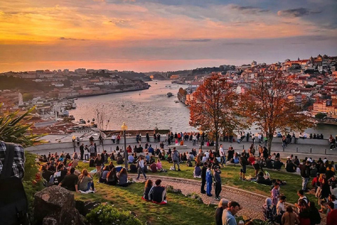 Lisbon to Porto with Óbidos-Nazaré-Fátima-Coimbra-Aveiro 3 STOPS