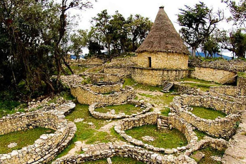 Chachapoyas: Llaqta of Kuelap: Kolejka linowa