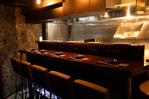 Degustación ilimitada de sake con degustación de sushi Omakase en TokioCata ilimitada de sake con 10 piezas de sushi omakase en Tokio