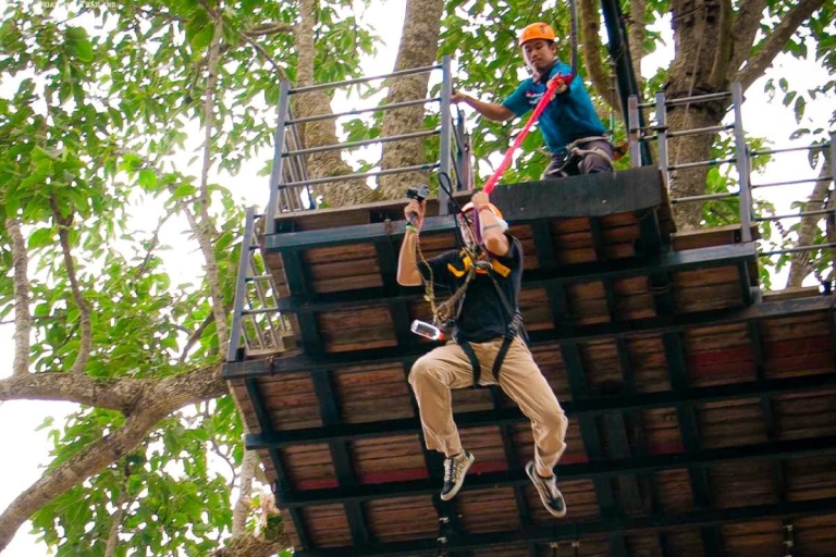 Chiang Mai: Pongyang Jungle Coaster & ZiplinePakket A met overstap