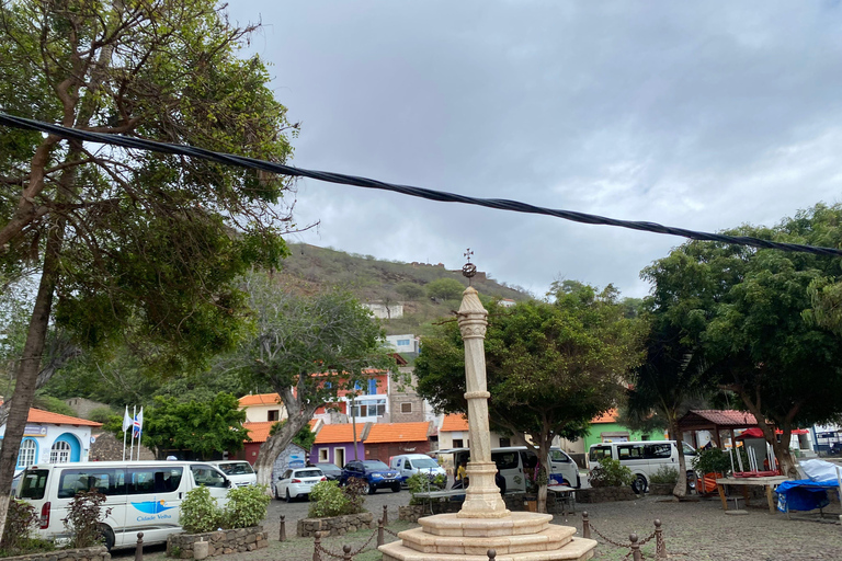 Recorre la Ciudad Vieja/Descubre la CIUDAD VIEJA