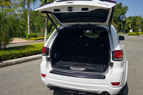 Punta Cana to La Romana Private driver with Champagne & wifi Rountrip