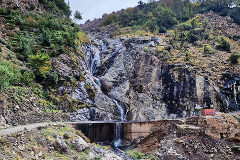 Tirolina en el Atlas y pueblos bereberes