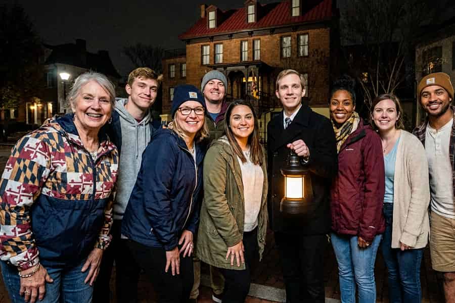 Asche und Erscheinungen von Annapolis Geistertour. Foto: GetYourGuide