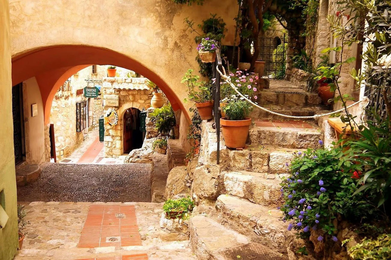 From Nice: Guided sightseeing tour of the village of Eze, Monaco, and Menton From Nice: Guided sightseeing tour of Eze Village, Monaco, and Menton
