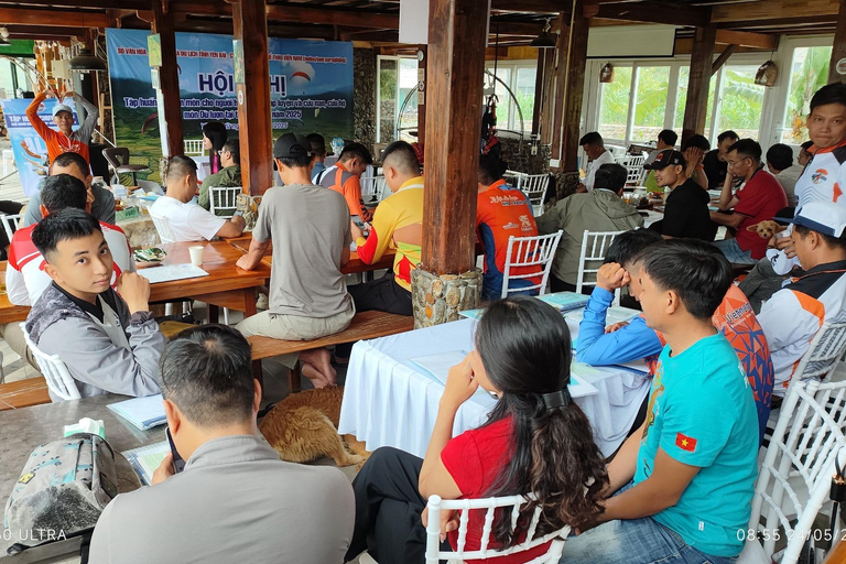 Hanoi: 7-Day Paragliding Training Course for Beginners