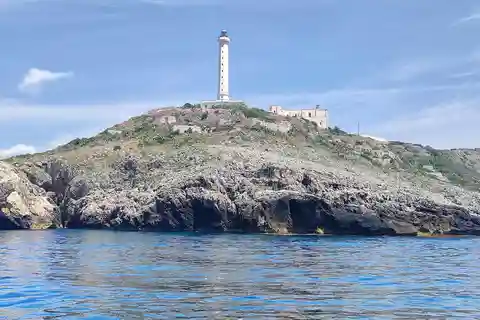 HÖHLEN LEUCA TOUR MIT SKIPPER 3 STUNDEN