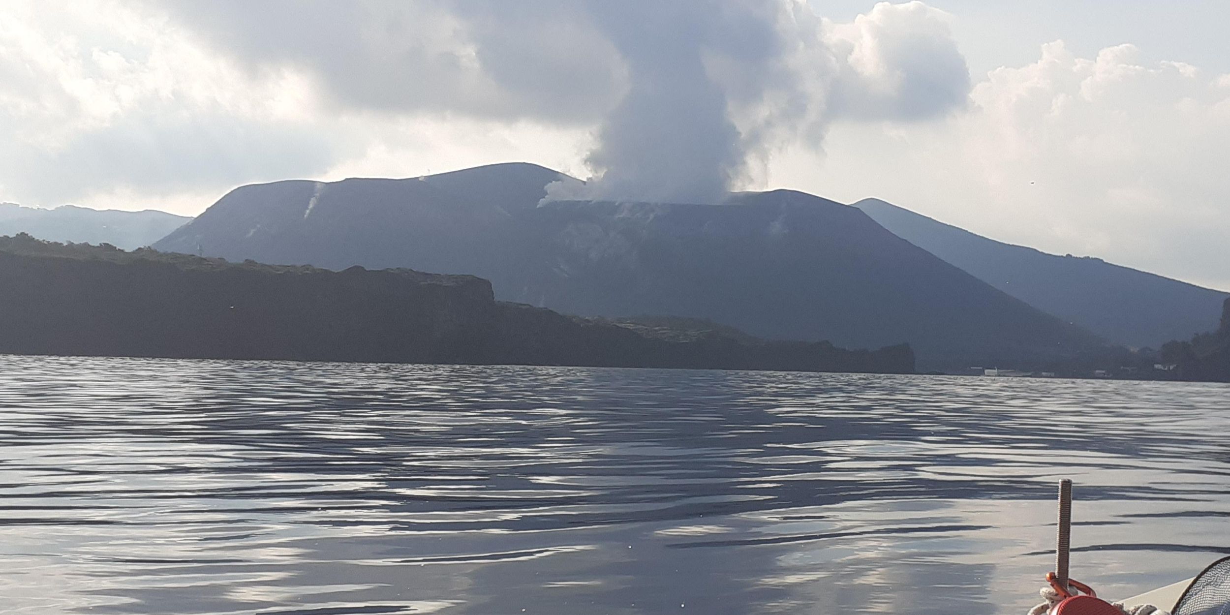 Von Lipari: Vulcano Wild, Schnorcheln und Trekking auf dem Krater in Freiheit