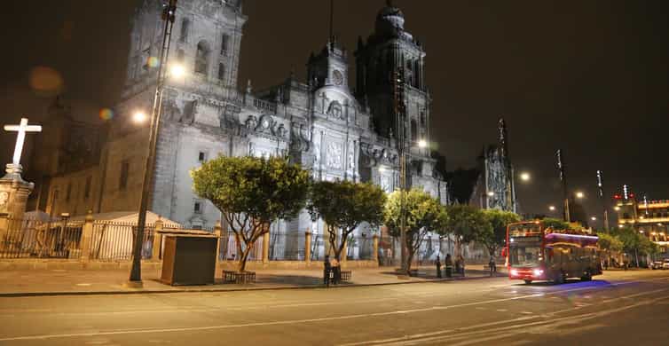Mexico City: Night City Tour in a Double Decker Bus photo 12