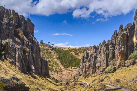 Von Cajamarca || Cumbemayo Archäologischer Komplex