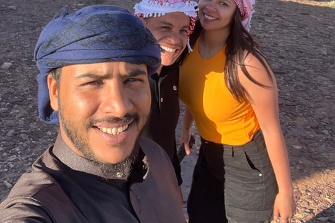 Wadi Rum: 2-Day Southern Desert Tour, Camel & Stargazing