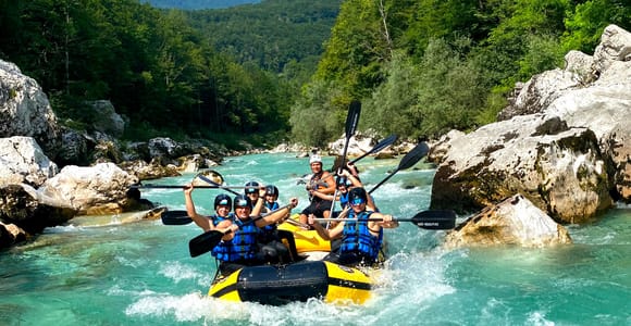 Bovec: Abenteuer Rafting auf dem Smaragdfluss Soča + GRATIS Fotos