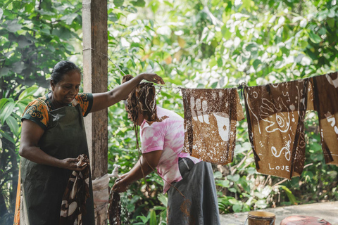 Galle: Traditional Batik Workshop &amp; Factory Tour