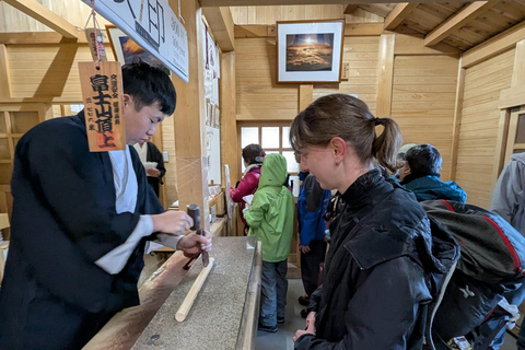 Mt. Fuji: Free Rentals, 2-Day Sunrise Climb, From Tokyo
