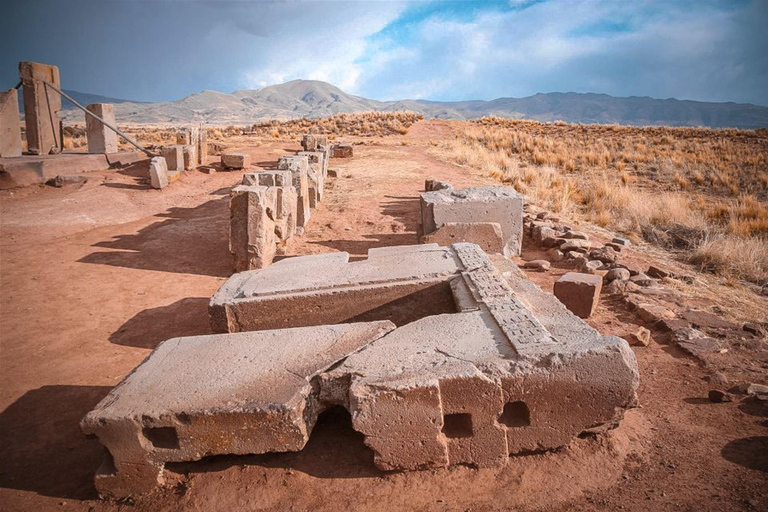 Tiwanaku: Entrance Fees & Lunch Included Tour from La Paz
